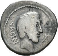 Denar des L. Titurius Sabinus mit Darstellung des Raubes der Sabinerinnen
