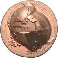 Kugelförmige Medaille von Victor Huster auf die Familie Förster