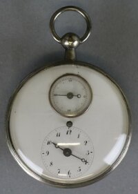 Silberne Taschenuhr, auf beiden Seiten verglast