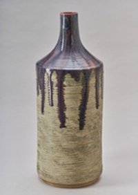 Hohe Vase in Flaschenform