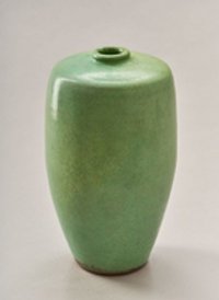 Lichtgrüne Vase