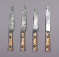 Vier Messer mit Beingriff und brauner Malerei mit Inschrift "Johann Casper Steinberg"