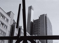 Efraim Habermann: DEBIS- Haus, 2001