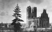 Blick auf die Marienkirche von Südosten, nach 1945