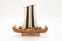 Modell eines Wikingerschiffs