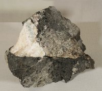 Basalt und Steinsalz
