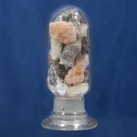 Salzglas mit diversen Salzmineralien