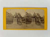 Stereobild, Unbekannter Fotograf, Frankfurt, Goethe-Denkmal, ca. 1863.