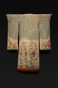 Uchikake (Hochzeitskimono) mit Erleuchtungs- und Schönheitssymbolik
