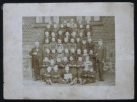 Klassenfoto der Schule in Sundern von 1902
