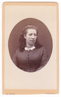 Maria Johanna Walter, geb. van Lelijveld (wohl Oktober 1871)