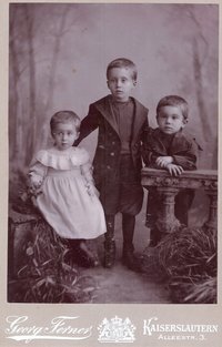 Foto drei Kinder im Atelier