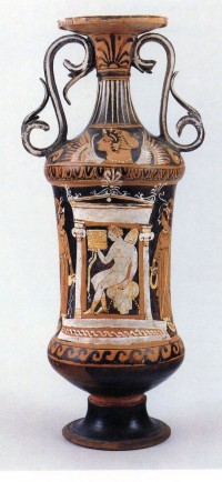 Lutrophore, apulisch-rotfigurig, Ornate Style. 2. Hälfte 4. Jh. v. Chr.