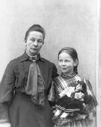 Glasplattennegativ, Hanni Hövel mit ihrer Mutter