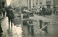 Floßbau vor dem Hochwasser von Paris 1910