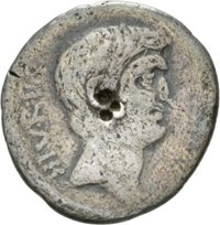 Denar des M. Antonius mit Darstellung der Fortuna
