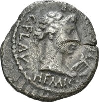 Denar des M. Iunius Brutus und des C. Flavius Hemic(?) mit Darstellung der Victoria