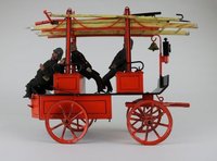 Zweiachsiger Pferdezug-Mannschaftswagen der Feuerwehr