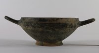 Zweihenklige Schale (Kylix) aus Keramik