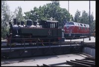Streckendiesellok V 200 und Lokomotive "Aquarius C" auf der Drehscheibe