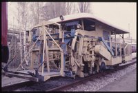 Lokomotive mit angehängter Maschine