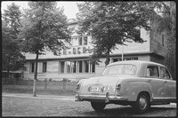 Ein Ostberliner Fotograf in Westberlin, Bild 1: AFN-Funkhaus. SW-Foto, 1960 © Kurt Schwarz.