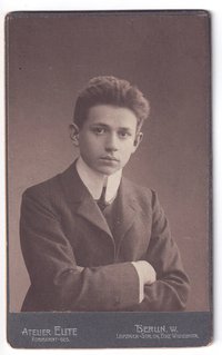 Kurt Tucholsky, etwa 1904