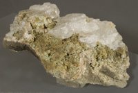 Basalt mit Hornblende und Steinsalz