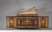 Kabinettschrank mit Orgelwerk