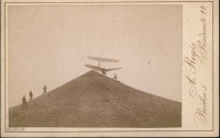 Fotografie Flugversuch Otto Lilienthals (f0810)