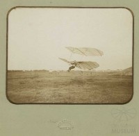 Fotografie Flugversuch Otto Lilienthals am Fliegeberg