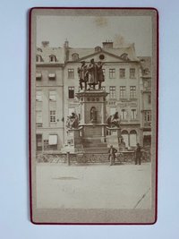 CdV, Unbekannter Fotograf, Frankfurt, Guttenberg-Denkmal, ca. 1880.