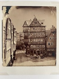Unbekannter Fotograf, Der Marktplatz in Gießen, ca. 1870.
