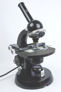 Zeiss-Mikroskop mono-okular