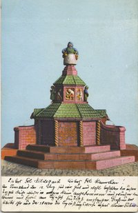 Postkarte mit Modell des Töpferbrunnens