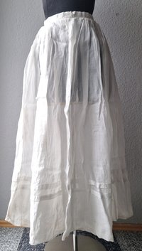 Unterrock aus weißer Baumwolle, um 1900