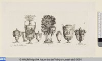 Acht Vasen und Pokale
