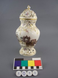 Potpourri-Vase Mit Figuren- Und Architekturmalerei