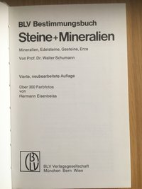 Steine und Mineralien, 1975.