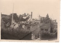 Ruine des Gebäudes der Winzervereinigung, 1945