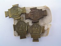 4 gleiche Pilgerabzeichen von der Heiligtumsfahrt Aachen 1937