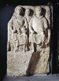 Grabstein des Reeders Blussus und seiner Ehefrau Menimane