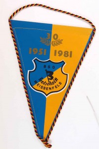 Wimpel zum 30. Jahrestages der BSG Fortschritt Weißenfels 1951-1981