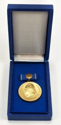 Gotthold Ephraim Lessing Medaille in Gold, DDR, 1950-1990
