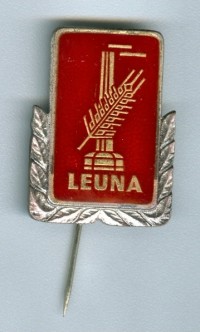 Abzeichen für treue Mitarbeit in den Leuna-Werken in Silber, 2. Hälfte 20. Jahrhundert