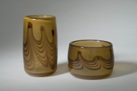 Vase und Schale