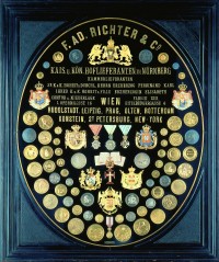 Wappen, Orden und Medaillen der Firma "F. Ad. Richter & Cie." Rudolstadt