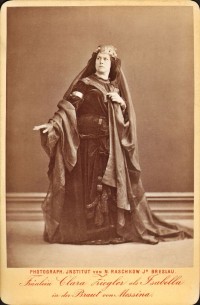 Clara Ziegler als Isabella in Schillers "Die Braut von Messina"