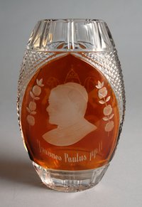 Vase: "Papst Johannes Paul II."